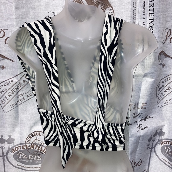 Zebra Print Halter Top - Picture 3 of 3